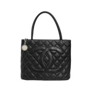 250410 直播編號 25 : 【中古】CHANEL 小號拉鍊購物袋 A01804 E23018
